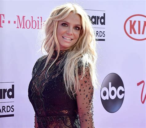 Britney Spears ditches her bikini in new photos